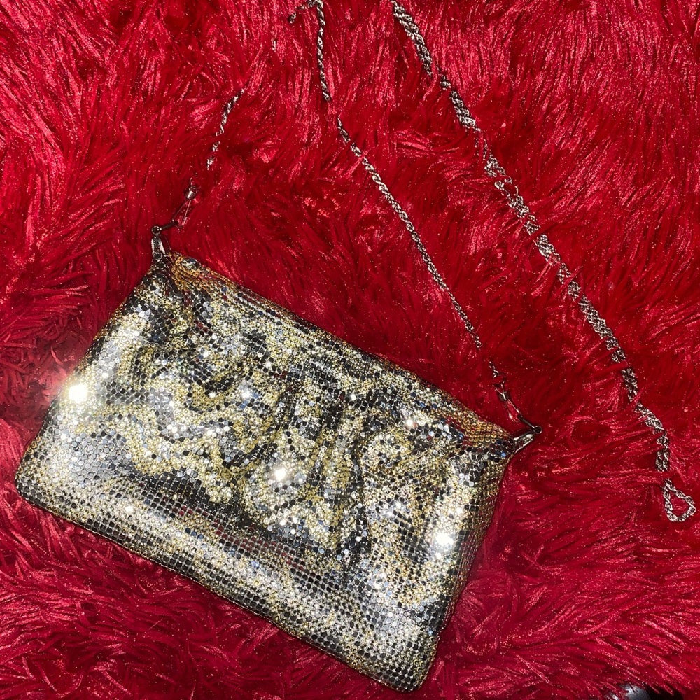 🛑moving sale🛑Gold mesh evening bag.